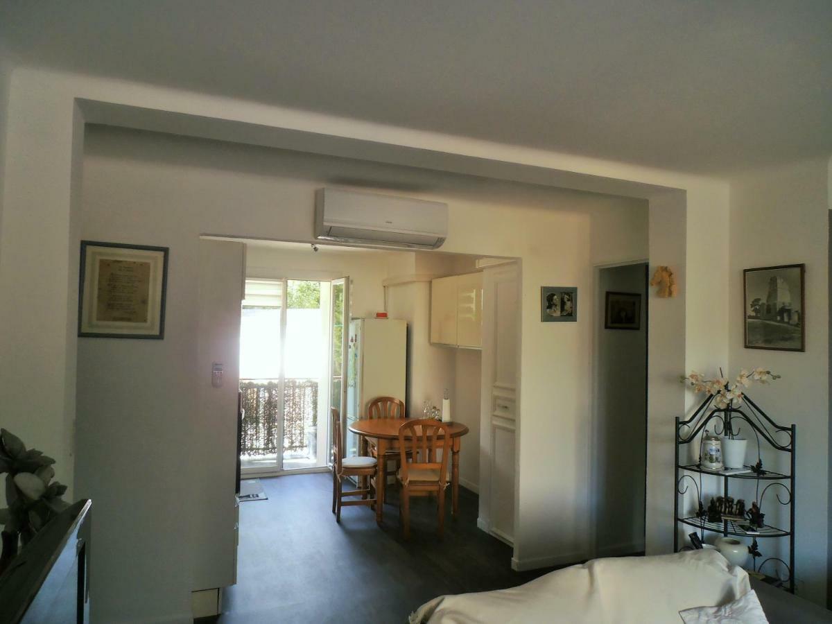 Cosy Nimes Appartement Buitenkant foto